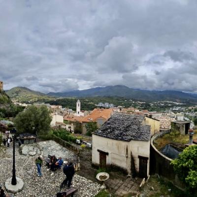 063 Corte Situata Al Centro Della Regione A Meta Strada Tra Ajaccio E Bastia E Stata L Antica Capitale Dell Isola Francese Tra Il 1755 E Il 1769 Antica Sede Universitaria E Considerata Il Cuore Della Cultura Dell Isola